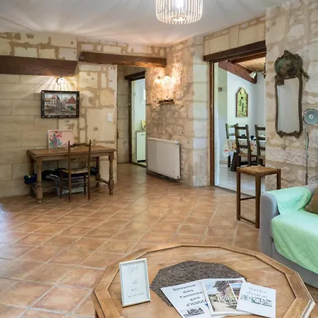 Holiday home Atypique Ancienne Gare D'issigeac,piscine Privee,petante,grand Terrain