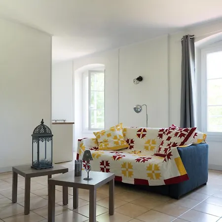 Holiday home Atypique Ancienne Gare D'issigeac,piscine Privee,petante,grand Terrain *