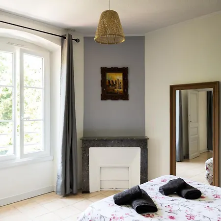 Atypique Ancienne Gare D'issigeac,piscine Privee,petante,grand Terrain Holiday home