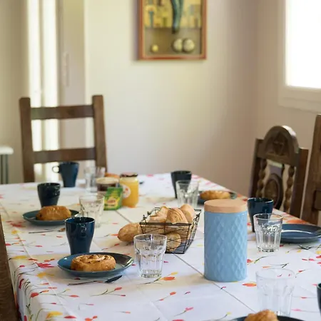 Holiday home Atypique Ancienne Gare D'issigeac,piscine Privee,petante,grand Terrain *