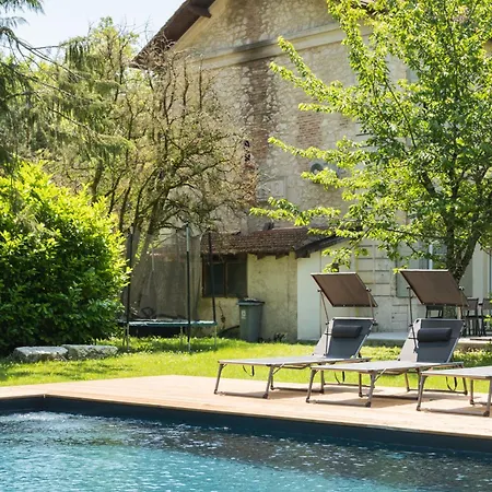 Atypique Ancienne Gare D'issigeac,piscine Privee,petante,grand Terrain