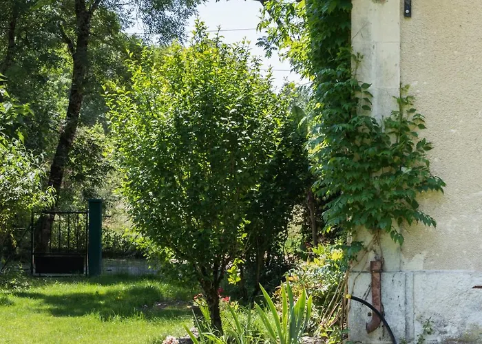 Atypique Ancienne Gare D'issigeac,piscine Privée,pétante,grand Terrain *